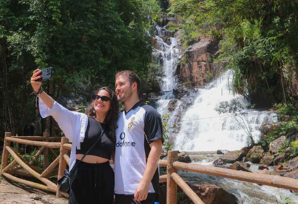 We Love Vietnam