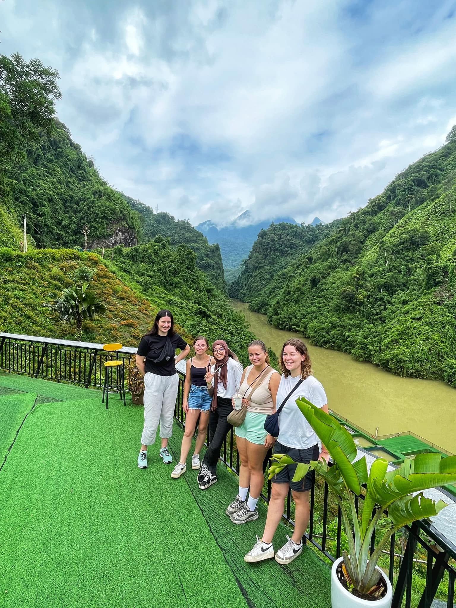 We Love Vietnam